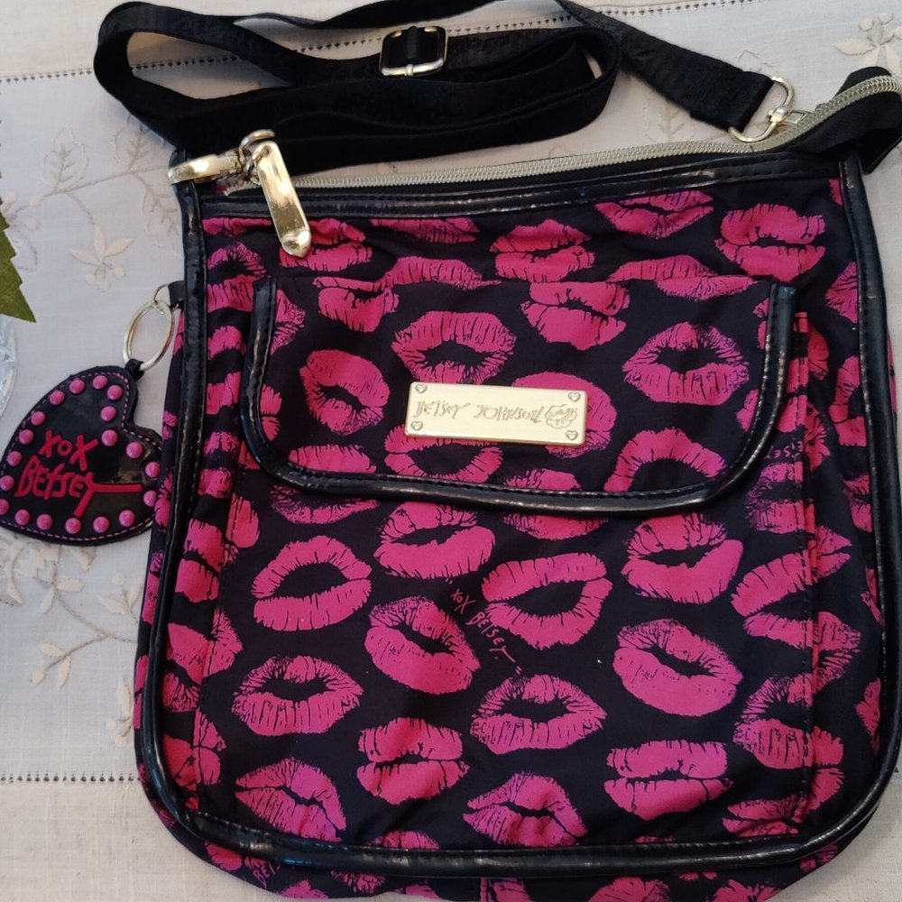 Betsey Johnson CrossBody Kiss Lips Bag